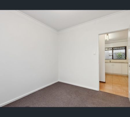 45b King William, Bayswater, WA 6053 - Photo 2