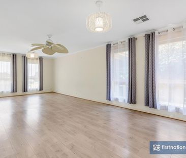 THREE BEDROOM HOME WITH 2 LARGE LIVING SPACES - Photo 4