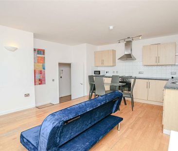 2 bedroom apartment to rent - Photo 3