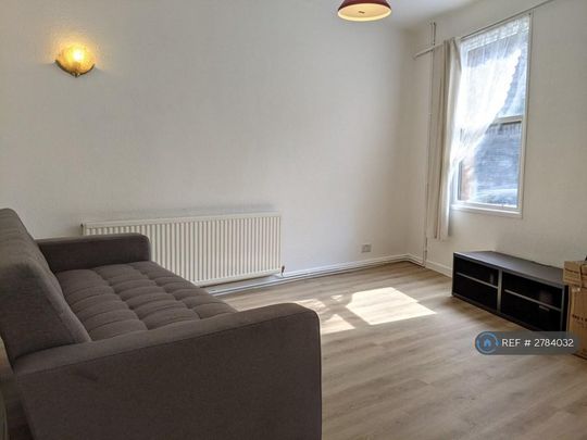 5 bedroom terraced house to rent - Photo 1