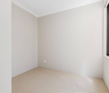 Beautiful Modern Living in the Heart of Brabham - Photo 6