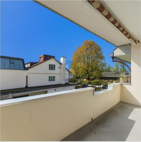 OFFENER UND HELLER WOHNBEREICH - Foto 2