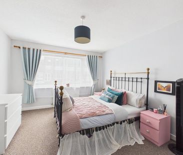 3 bedroom semi-detached house to rent - Photo 5