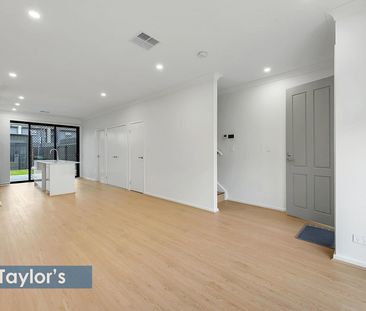 STYLISH BRAND-NEW HOME OFFERING MODERN COMFORT & EASY LIVING - Photo 2