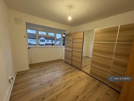 4 bedroom terraced house to rent - Photo 2