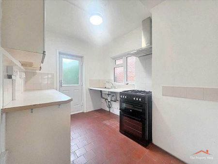 3 bedroom semi-detached house to rent - Photo 5