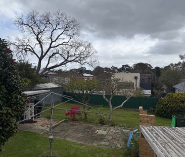Mitcham - Photo 2