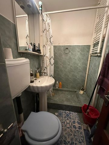 Garsoniera Galata, etaj 1, C.T. - Fotografie 5