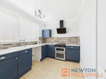 2 bedroom flat to rent - Photo 4