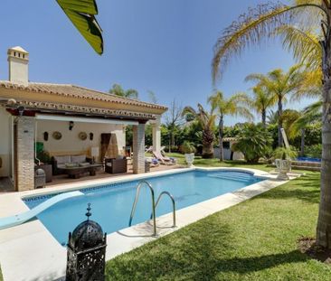 4 bedroom luxury Villa for rent in Nueva Andalucía, Marbella, Malag... - Photo 4