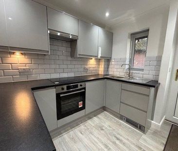 1 bedroom semi-detached house to rent - Photo 3