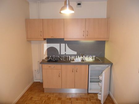 Location Appartement 2 pièces 43m² ST ETIENNE 42000 - Photo 3
