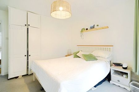 Romola Road, London, SE24 9AZ - Photo 4