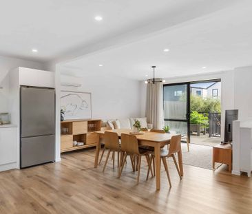 Modern 2021 built 3 bed, 1 bath with carpark - Photo 1