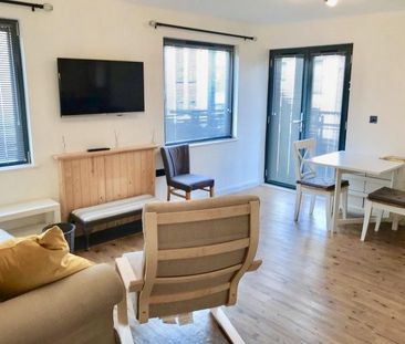 2 bedroom apartment to rent - Photo 2
