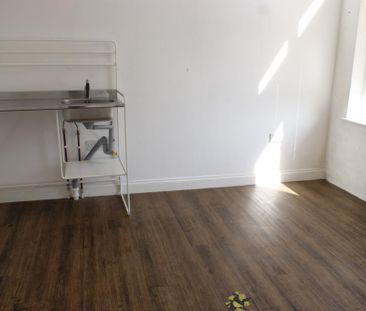 House to rent - Photo 6