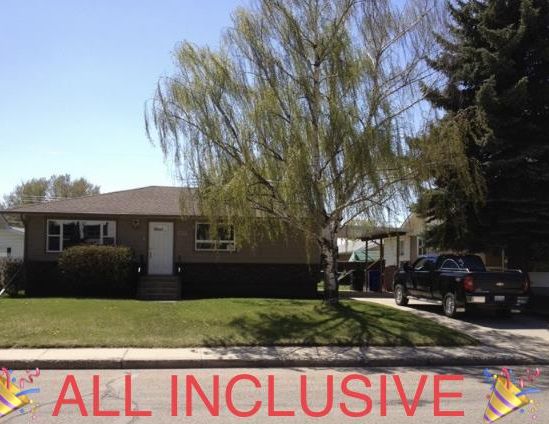 Cozy affordable inclusive home in Olds! | 5313 50 Street, Olds - Photo 1