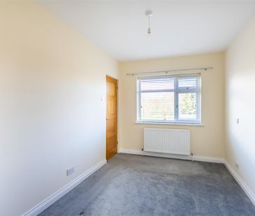 Ambleside Avenue, York, YO10 3RX - Photo 4