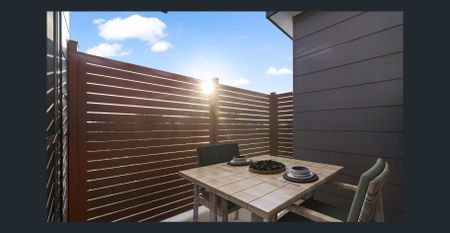 Modern & Low-Maintenance Apartment in Prime Location - Photo 3