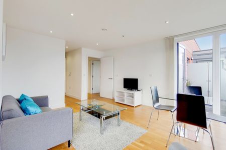 1 Zenith Close, London, NW9 - Photo 5