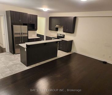 For Lease - 18 Military Crescent, Brampton, Ontario - Photo 3