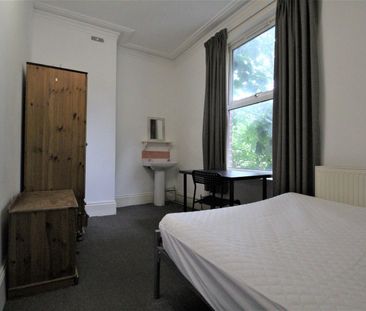 5 bedroom terraced house to rent - Photo 6