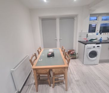 2 Bed - 31 Wesley Street, Beeston, Leeds - LS11 8RB - Student/Professional - Photo 5