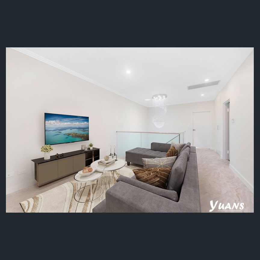 OATLEY FIVE BEDROOM DUPLEX - Photo 1