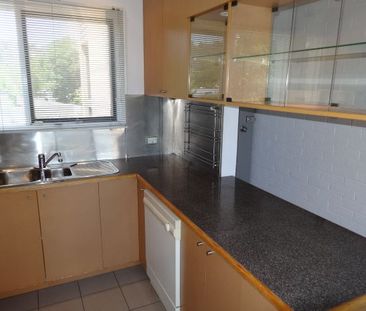 9/1 Garran Place, Garran ACT 2605 - House For Rent | Domain - Photo 1