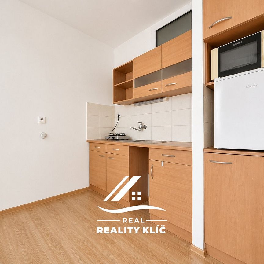 Pronájem bytu 1+kk 29 m² - Photo 1