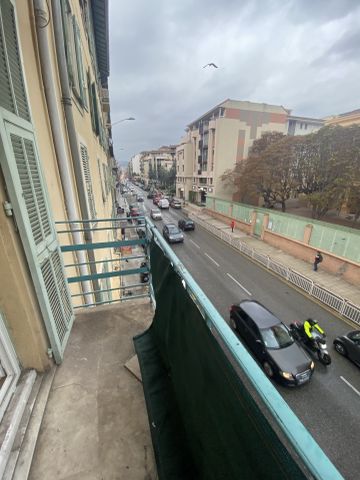 Location Appartement 1 pièce 31m² NICE 06300 - Photo 5