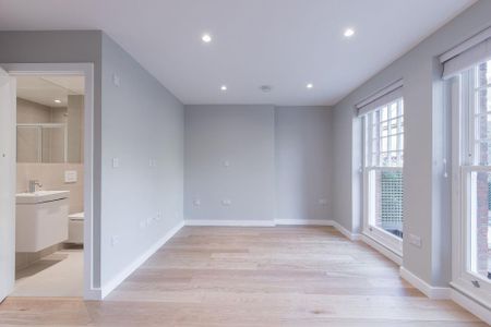 Flat to rent - Photo 2