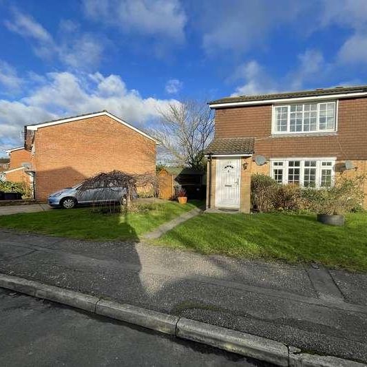 Quinnell Drive, Hailsham, BN27 - Photo 1