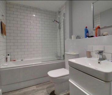 Room in a Shared Flat, Bradford Street, B12 - Photo 1