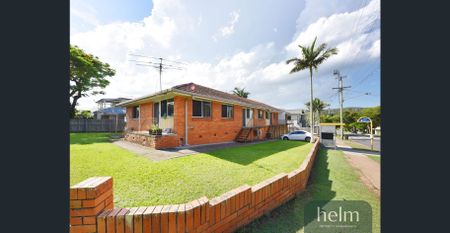 A spacious Two bedrooms property like this doesn't come around often! - Photo 2