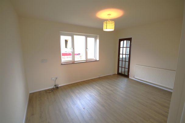 Kent CanterburySquire Avenue, CT2 8PF, Canterbury - Photo 1