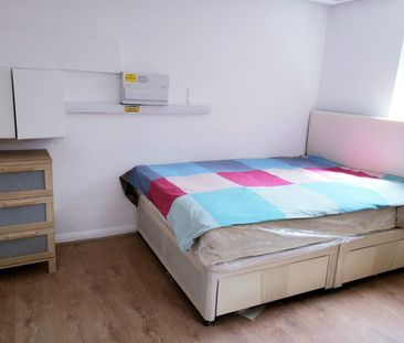 2 Bed Flat, Elms Avenue, N10 - Photo 2