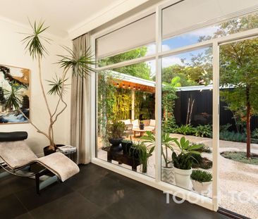 ARCHITECTURAL ELEGANCE IN PRESTIGIOUS WALKERVILLE - Photo 5