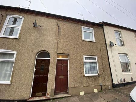 Gordon Street, NN2 - Photo 3