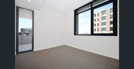 Modern Two-bedroom, perfectly appointed for a convenient lifestyle - Photo 2