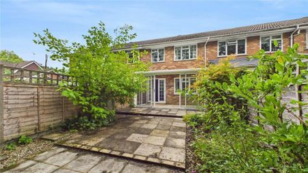 3 bedroom terraced house to rent - Photo 3