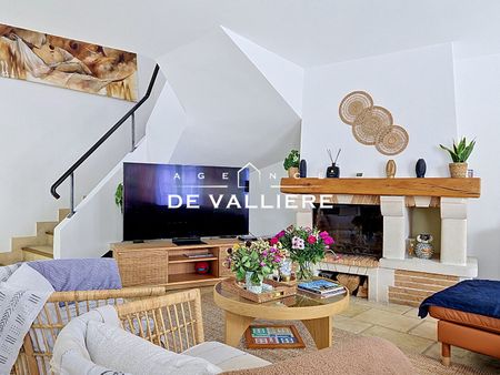 Location Appartement 5 pièces 121m² NANTERRE 92000 - Photo 2