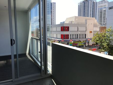 Fabulous Modern One Bedroom Apartment with Balcony and Parking - Photo 4