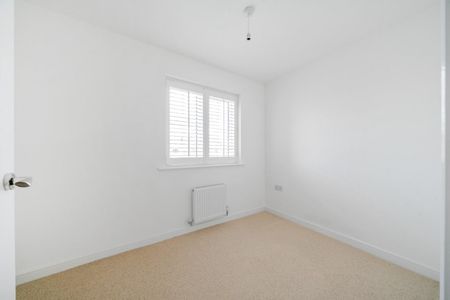 3 bedroom House To Let - Photo 4