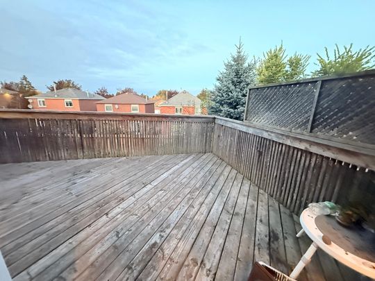 For Lease - 21 Fernbank Place, Whitby, Ontario - Photo 1