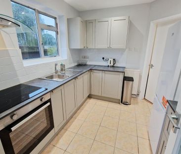 2 bedroom semi-detached house to rent - Photo 3