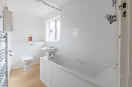 1 bedroom apartment to rent - Photo 4