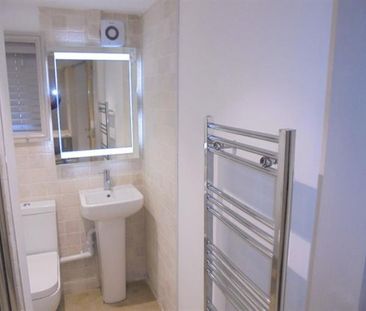 6 EN SUITE DOUBLE BEDROOM, CITY CENTRE - Photo 5