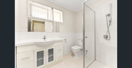 Family home located in Glen Waverley Secondary Catchment (STCA) - Photo 4