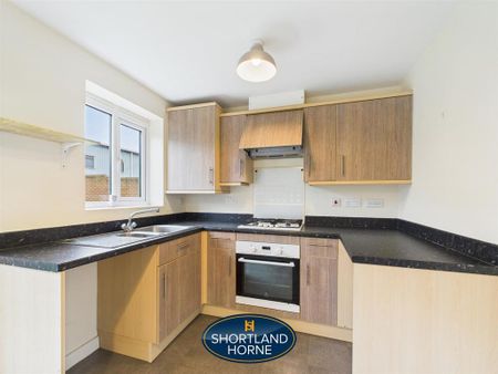 2 bedroom end of terrace house to rent - Photo 2